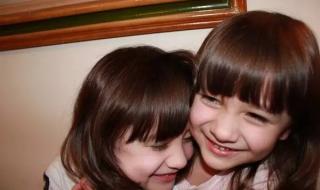 最美混血双胞胎 最美混血双胞胎